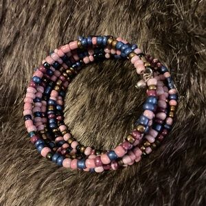Bracelet twists in purple and blue